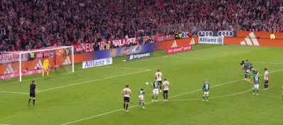 体坛联播｜C罗打进职业生涯第946球，拜仁德甲开局五连胜-第3张图片-