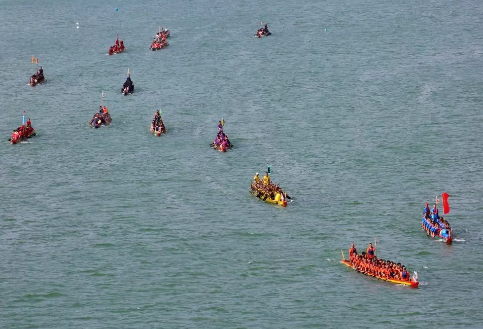 城事｜国庆“氛围组”已就位，请检阅！-第22张图片-