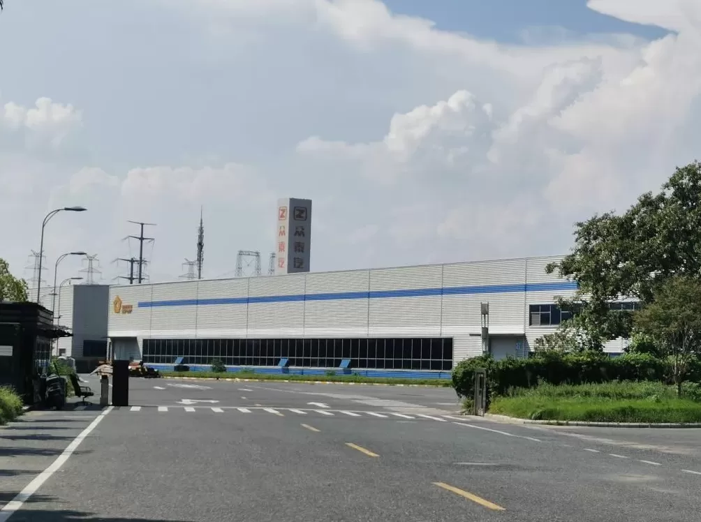 众泰汽车杭州工厂已被地方国企接手：总装车间改造完成，重庆工厂无人接盘被强制拆除，大量股份被冻结，复产渺茫-第1张图片-