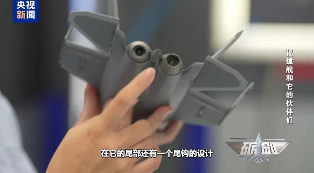 海空孪生！歼-35与歼-35A有何区别？一文揭秘-第3张图片-