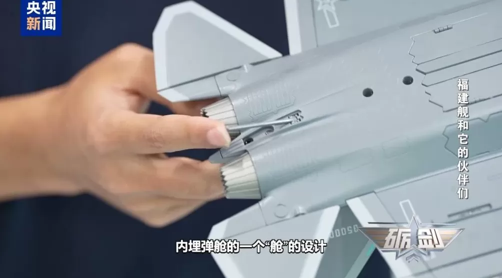 海空孪生！歼-35与歼-35A有何区别？一文揭秘-第7张图片-