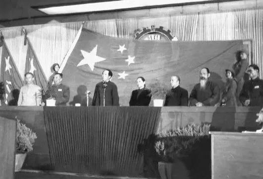 从“红地五星旗”到“五星红旗”：新中国国旗名称考-第4张图片-