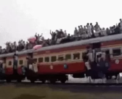 特朗普烽火戏H1B牛马-第3张图片-