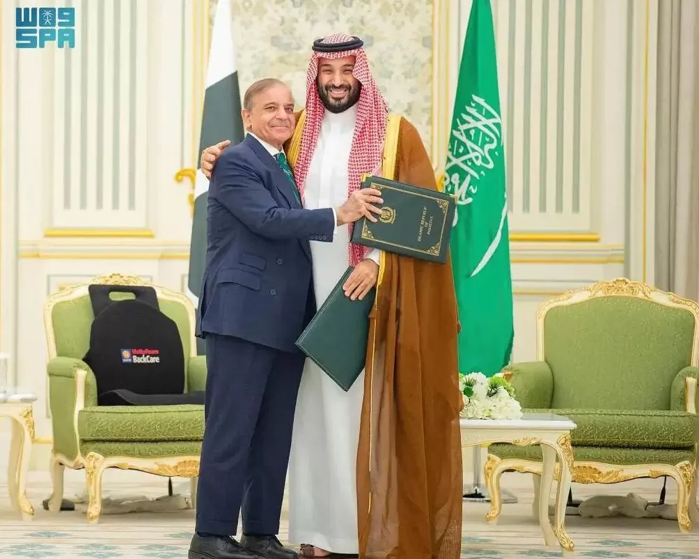 一次空袭，引发了一场地缘安全格局之变.-第3张图片-