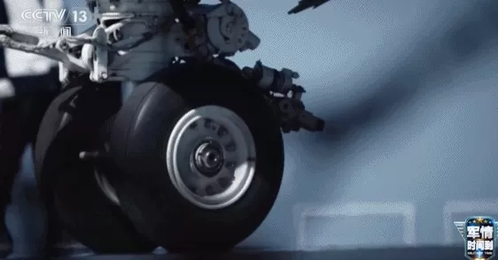 福建舰未来还会搭载哪些新型舰载机？专家解析-第3张图片-