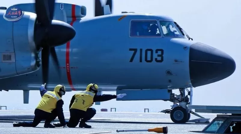 被歼35抢了风头！空警-600上舰弹射比隐身战机还重要？-第1张图片-