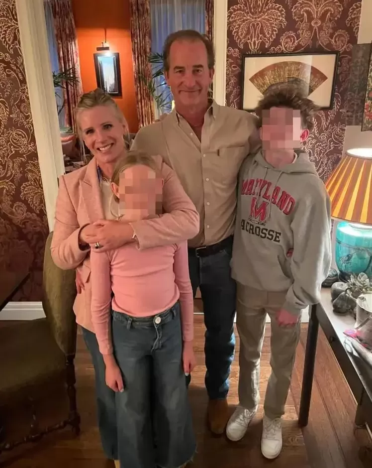 狗血反转！美CEO演唱会偷恋女高管后续：女方巨富丈夫被爆当时也在现场密会新欢？！-第4张图片-