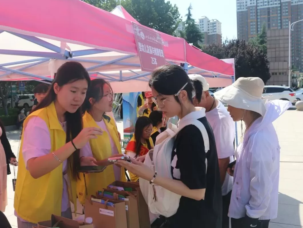 光明日报：高校开设“带娃”专业，是对社会需求的回应-第1张图片-