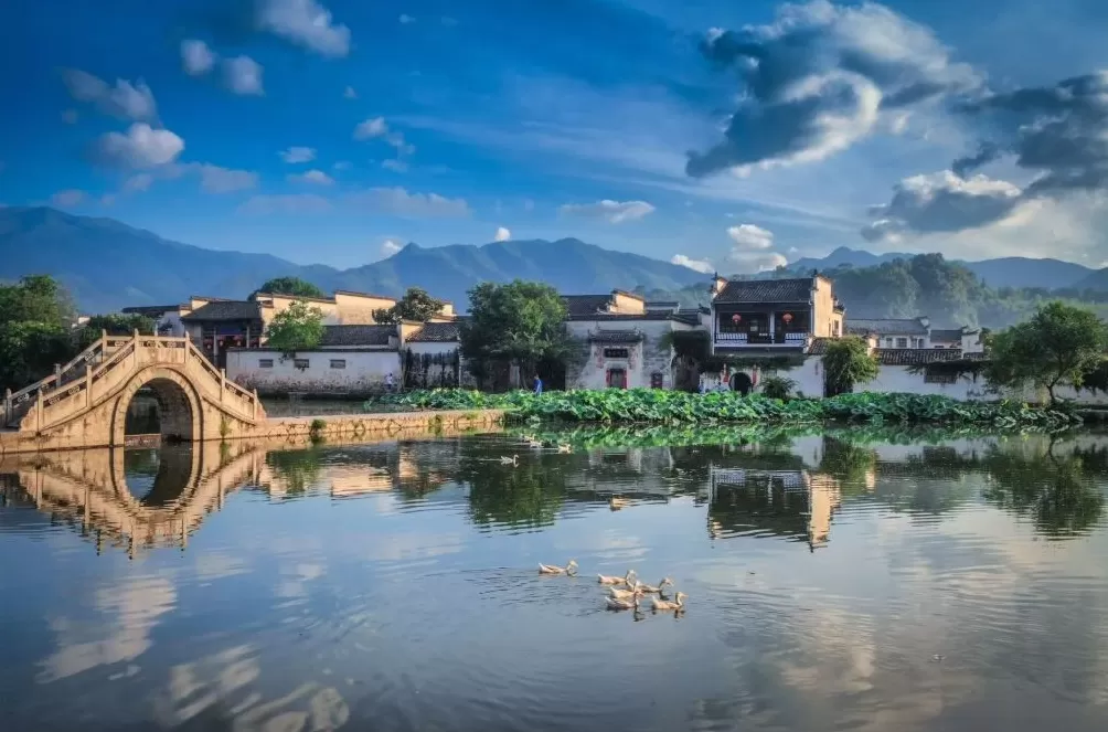 杭州放秋假，黄山遥招手：七大景区送“免门票” 专属福利-第1张图片-