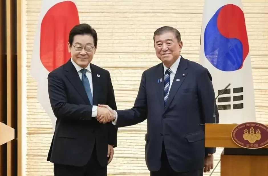 石破茂卸任日本首相前访问韩国，是一种对内宣誓-第1张图片-