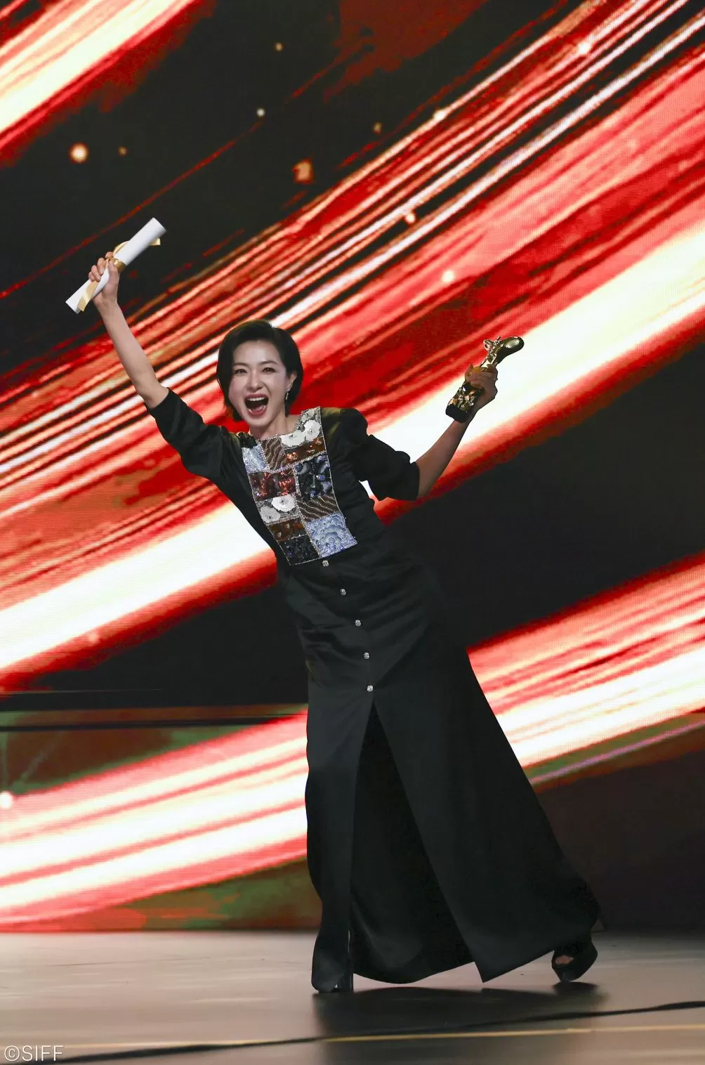 赵箫泓获圣塞巴斯蒂安最佳女主，中国今年出了三位A类影后-第7张图片-