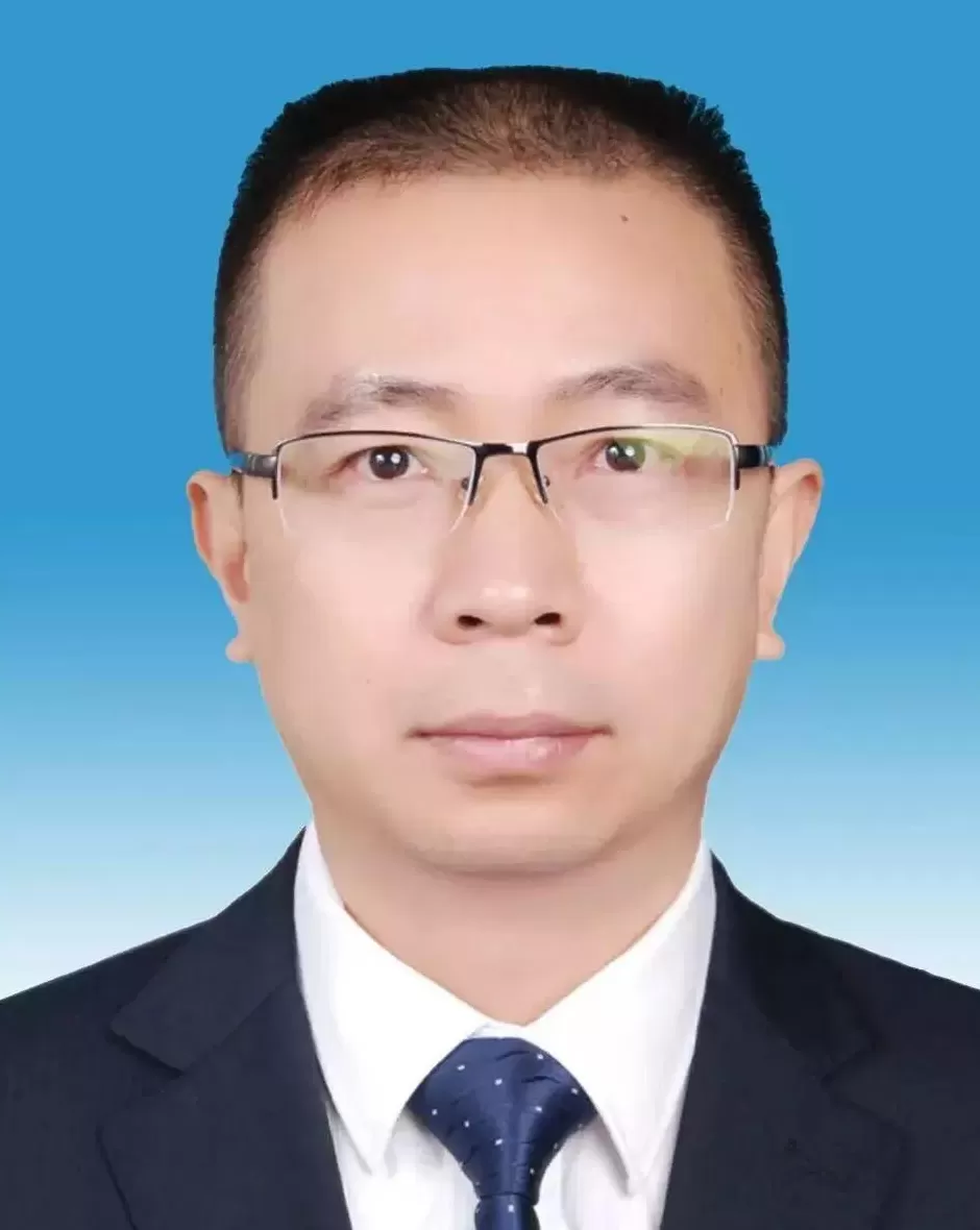 官方通报：作为“一把手”，他安排单位买500斤散装白酒存于办公楼，用于日常接待-第1张图片-