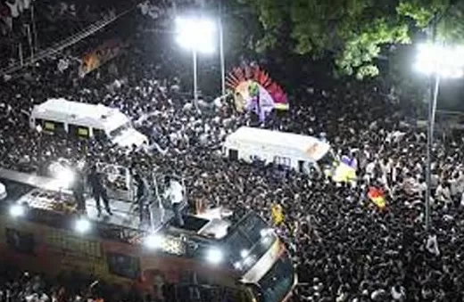 细节披露：39死51重伤，印度知名影星选举竞选造势引发踩踏惨案-第2张图片-