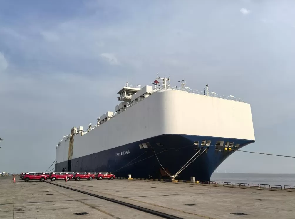 “国车出海”添新通道，上海南港新开一条澳新班轮直航航线-第1张图片-