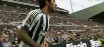 体坛联播｜逆转之夜！阿森纳2比1绝杀纽卡，巴萨登顶西甲-第2张图片-