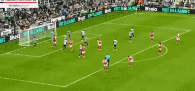 体坛联播｜逆转之夜！阿森纳2比1绝杀纽卡，巴萨登顶西甲-第4张图片-