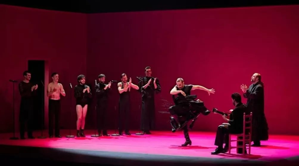 男舞者演女角色，西班牙国宝级舞蹈家颠覆性新作何以迷人-第1张图片-