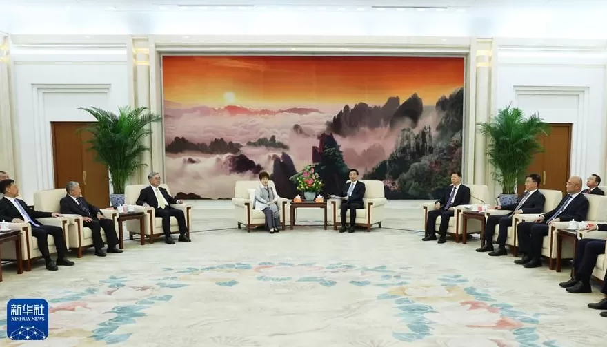 赖清德极力吹捧安倍晋三的“对台贡献”，可笑可恨-第4张图片-