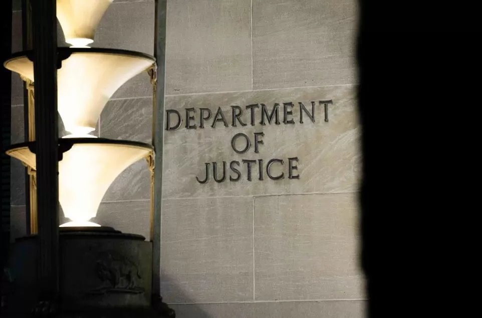 美司法部因政府停摆请求推迟针对特朗普诉讼的截止期限-第1张图片-