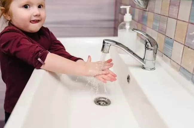 国庆出游健康攻略：构筑儿童健康的“防护盾”-第5张图片-