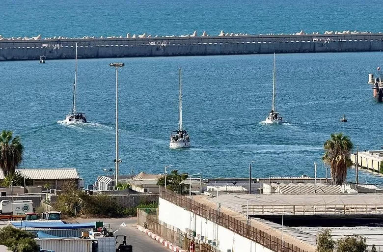 以色列警方：被扣押的加沙援助船队志愿者将被驱逐出境-第1张图片-