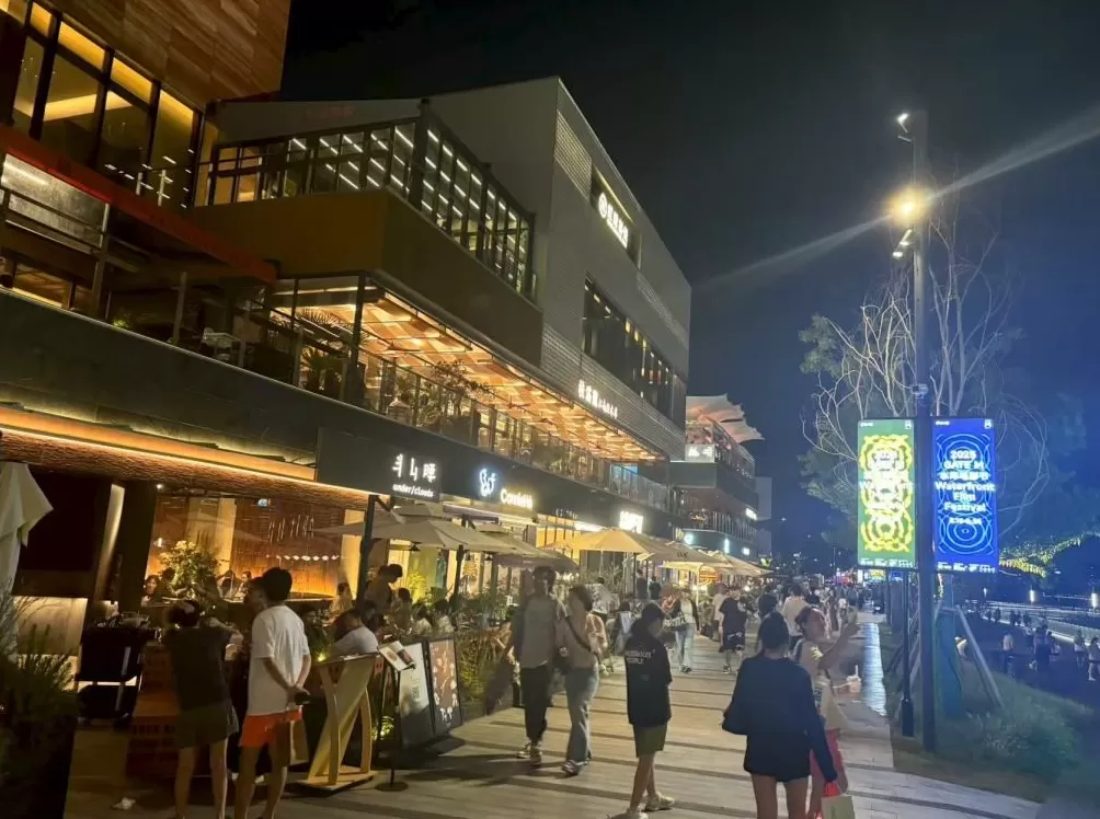 发现夜上海｜是什么让西岸梦中心跻身顶流？松弛感如何吸引年轻人？-第4张图片-