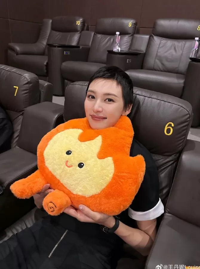 专访｜突然会被剃寸头，王丹妮：当演员，越来越好玩了-第6张图片-