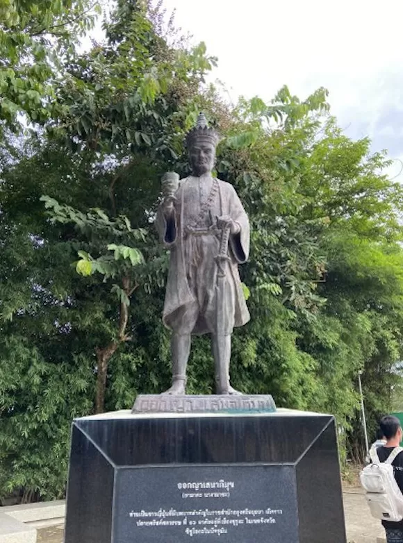 郑信在洛坤：泰国南部的反叛、和亲与遗腹子-第7张图片-