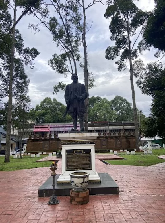 郑信在洛坤：泰国南部的反叛、和亲与遗腹子-第11张图片-