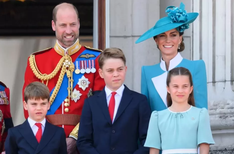 威廉王子首次承认，继位后会有“变革”，哈里久违被哥哥指名提及-第5张图片-