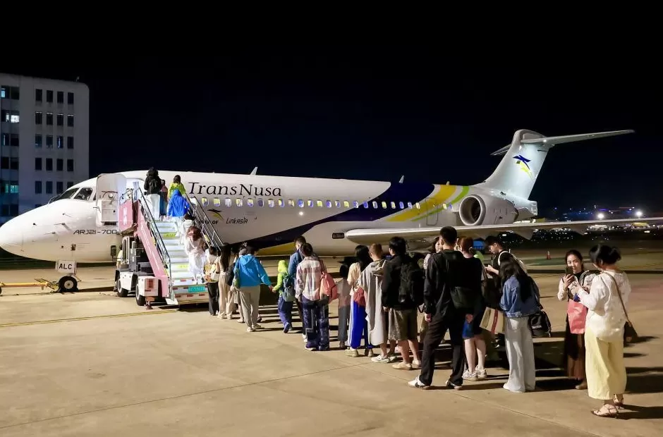 国产客机C909深圳首飞！执飞国际新航线-第5张图片-