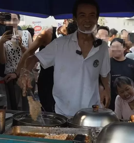 累出痛苦面具的鸡排哥，却让景德镇本地人爽翻了-第24张图片-