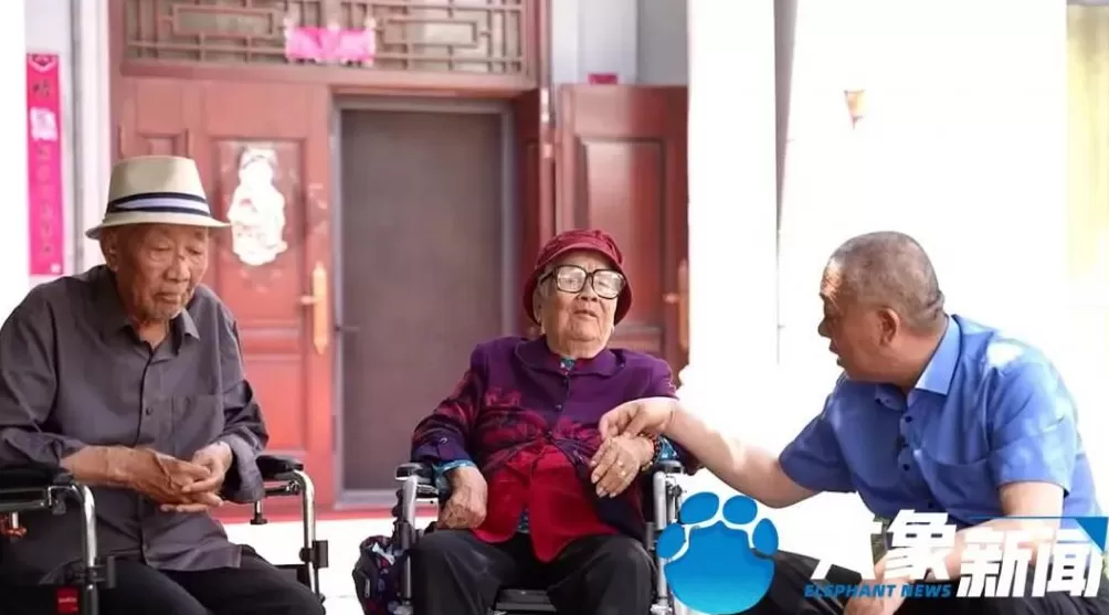 “全网最爱发钱的老板”又要发红包！河南矿山中秋将办两天“千桌宴”，每位员工父母发600元现金-第5张图片-