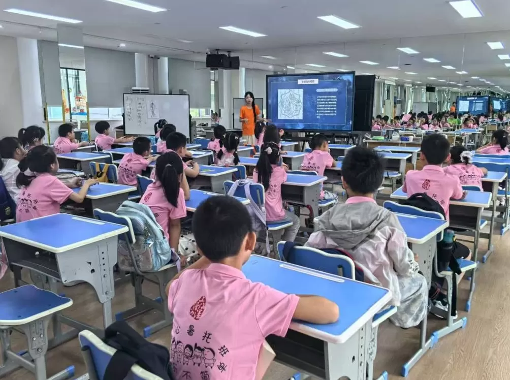 青春有Young｜从书桌前到讲台上，爱心暑托班志愿者的夏天-第2张图片-