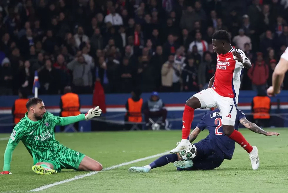 体坛联播｜德约带伤赢下上海大师赛开门红，阿莫林或将下课-第5张图片-