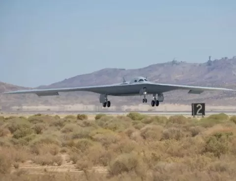 技术派｜美空军再次提出“武库机”，战略突围还是“技术豪赌”？-第1张图片-