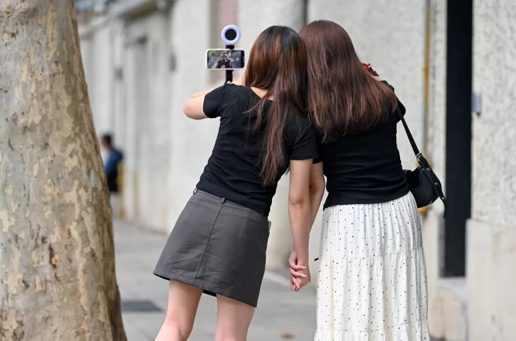 魔都眼·国庆｜各景点人从众，假期过半外滩客流已超221万-第13张图片-