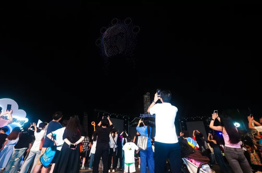 魔都眼·国庆｜各景点人从众，假期过半外滩客流已超221万-第15张图片-