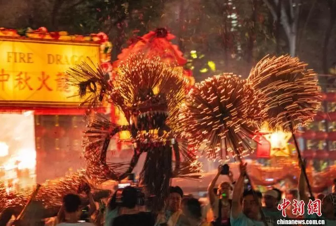 （寻味中华丨非遗）香港“大坑舞火龙”：“舞起来，就有无穷力量”-第3张图片-