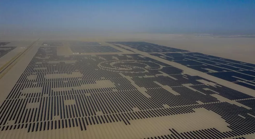 决胜“十四五”打好收官战丨驭风集光控水架网——新疆全力打造能源资源战略保障基地见闻-第1张图片-