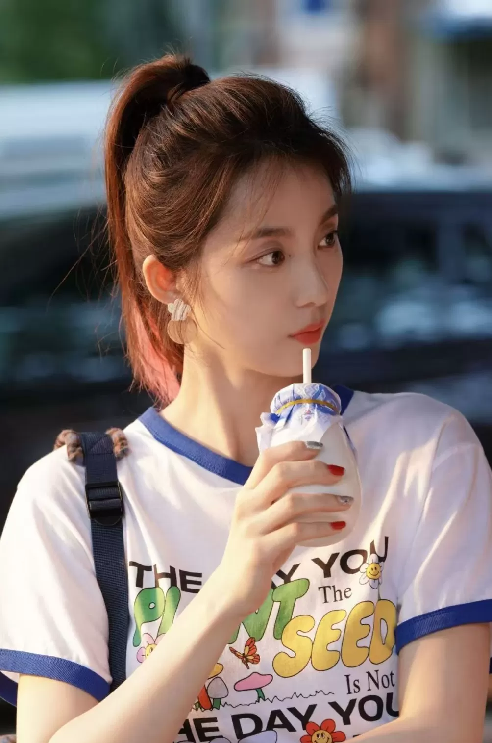 专访｜万鹏：希望《许我耀眼》能破除对女性关系的刻板印象-第5张图片-