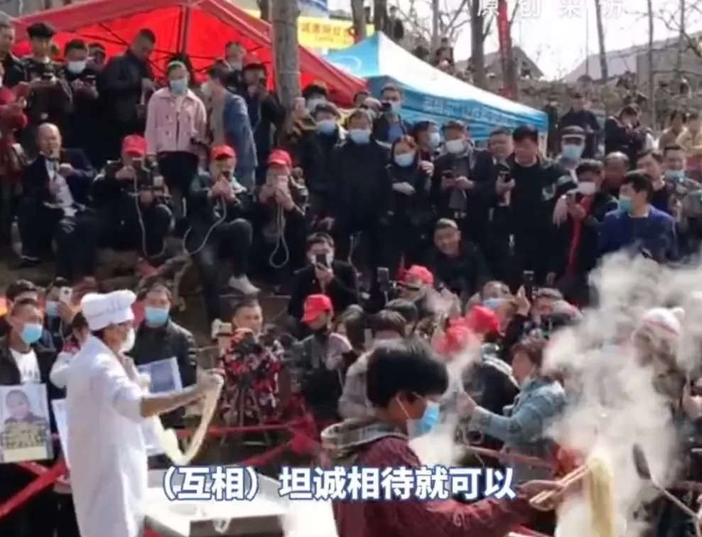 不再是“顶流”？“拉面哥”最新发声！-第3张图片-