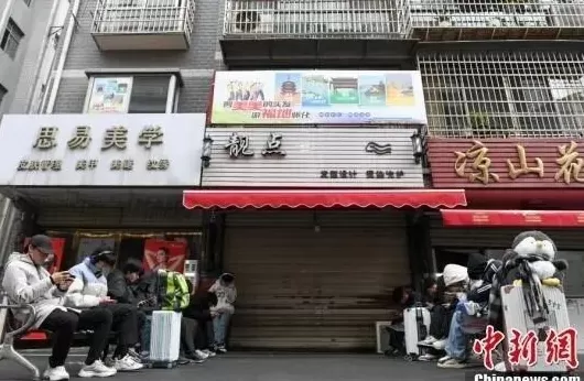鸡排哥、炒粉哥接连走红，央媒：平凡个体正成为城市文旅名片-第6张图片-
