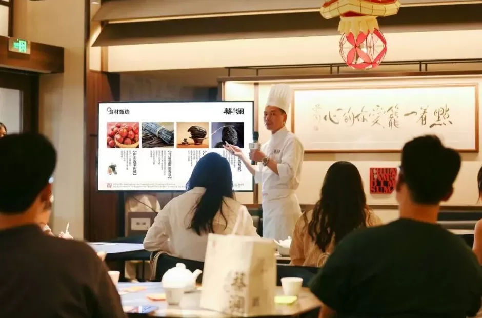 开店超过100家，蔡澜点心奔赴10个亿-第7张图片-