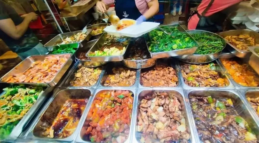 “贫民饭”亮相香港，港人怒骂：“堕落”-第6张图片-