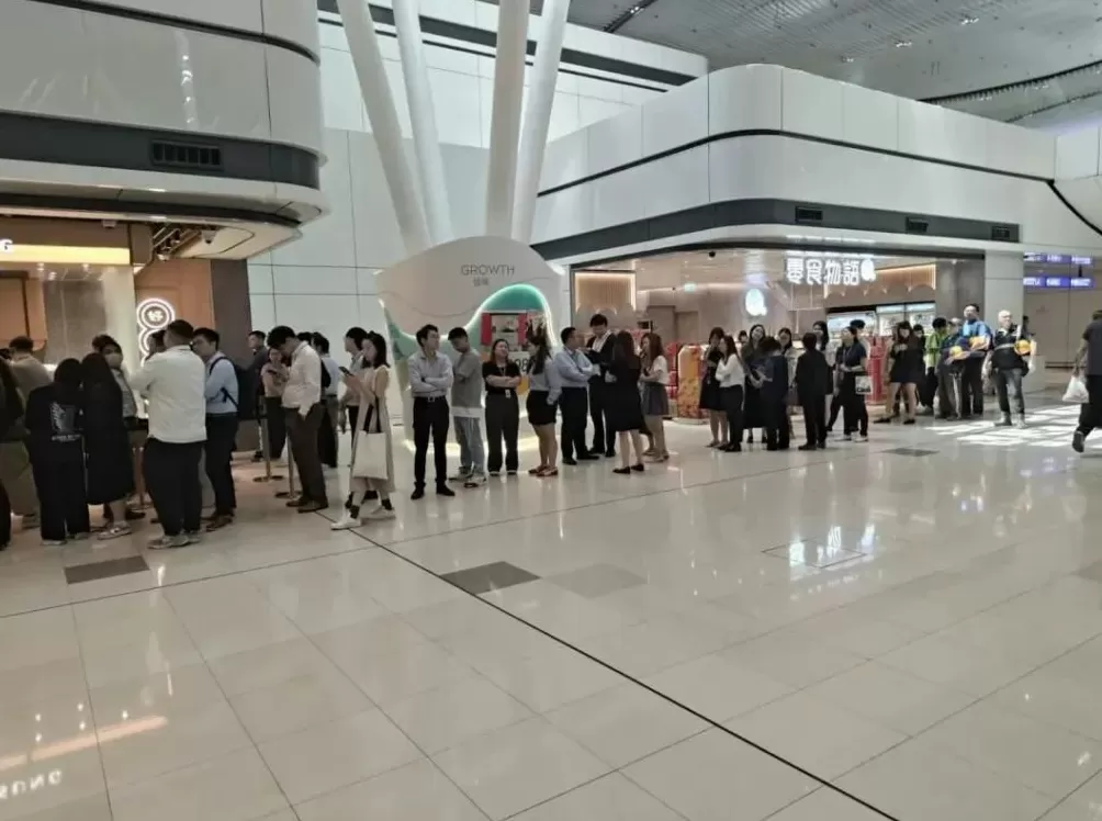 “贫民饭”亮相香港，港人怒骂：“堕落”-第7张图片-