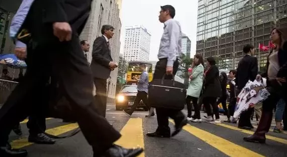 “贫民饭”亮相香港，港人怒骂：“堕落”-第18张图片-