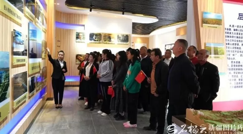 祝福新疆更美好｜红色地标成新疆国庆中秋假期“精神打卡地”-第1张图片-