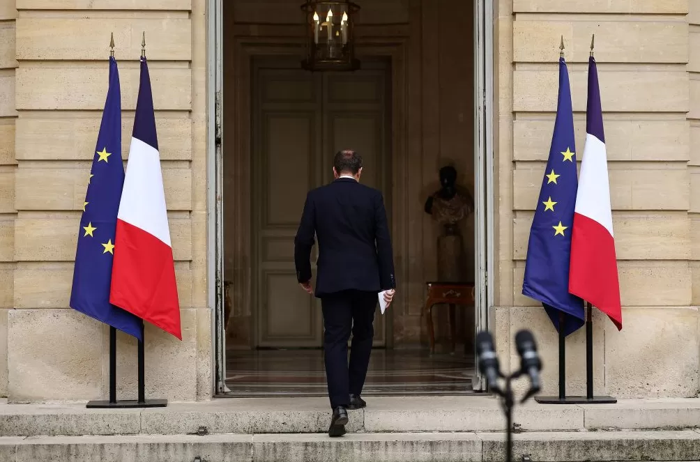 热点问答｜法国总理勒科尔尼为何突然辞职-第2张图片-