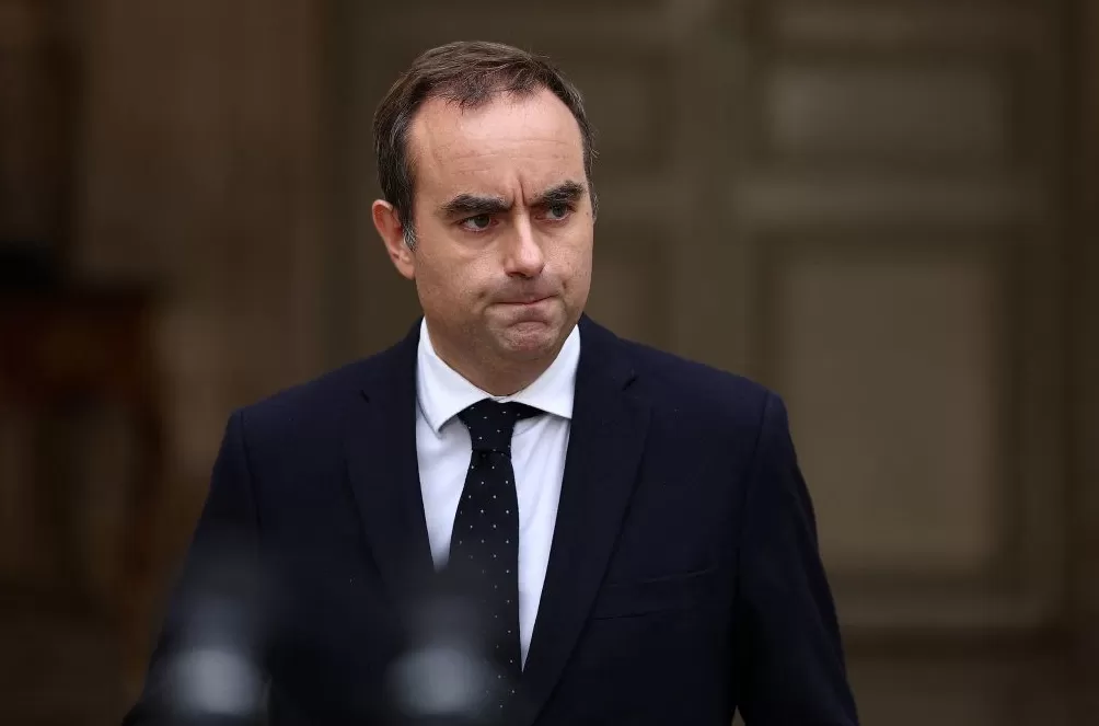 热点问答｜法国总理勒科尔尼为何突然辞职-第1张图片-